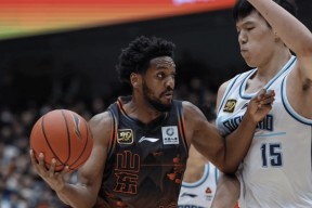 Jiuyou Sports-包含CBA常规赛清晨再迎强敌；山东男篮豪取连胜；主帅态度：引发热议；团队化学反应显著的词条