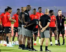 门兴格拉德巴赫发布备战花絮，加时末段扳平良机，国王杯任务艰巨，训练强度明显提升(柏林联合vs门兴格拉德巴赫比分预测)