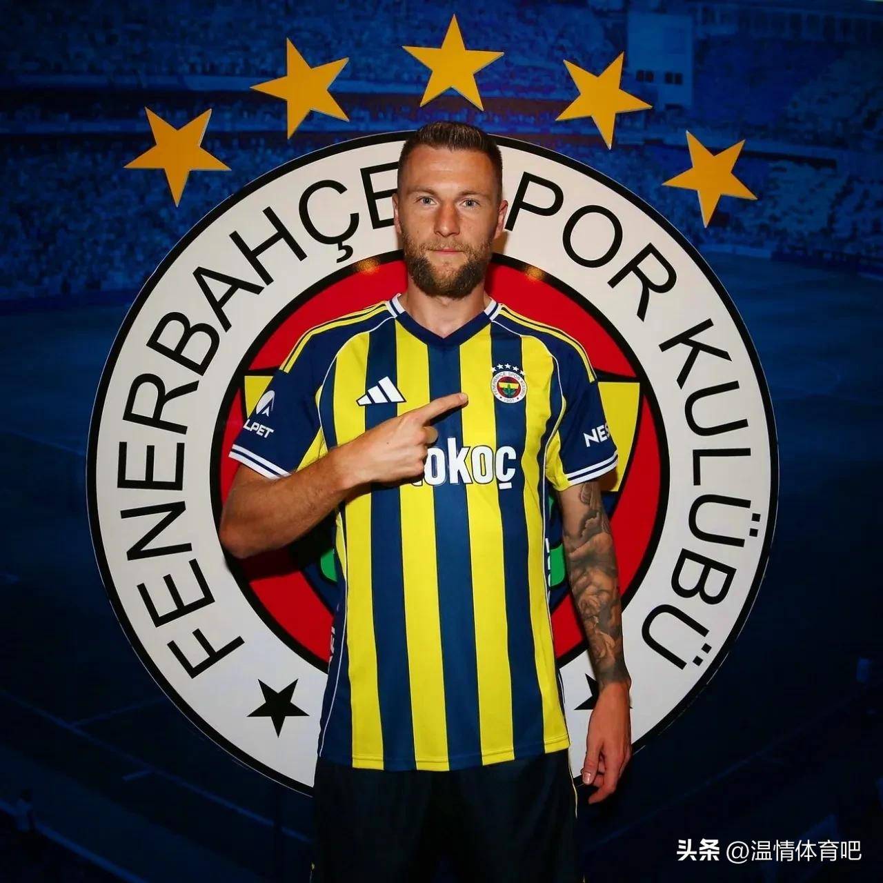 关于今夜本菲卡调整名单以备欧联;伤情更新环节打磨;悬念犹存;控场能力受关注的信息 关于今夜本菲卡调整名单以备欧联;伤情更新环节打磨;悬念犹存;控场能力受关注的信息